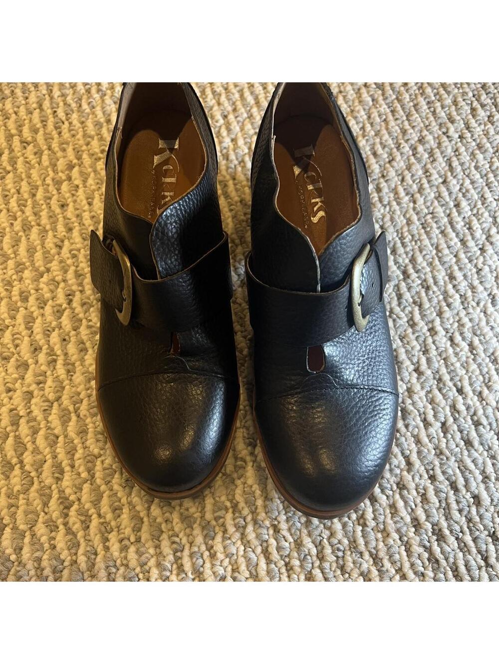 Korks Women's Black Clog